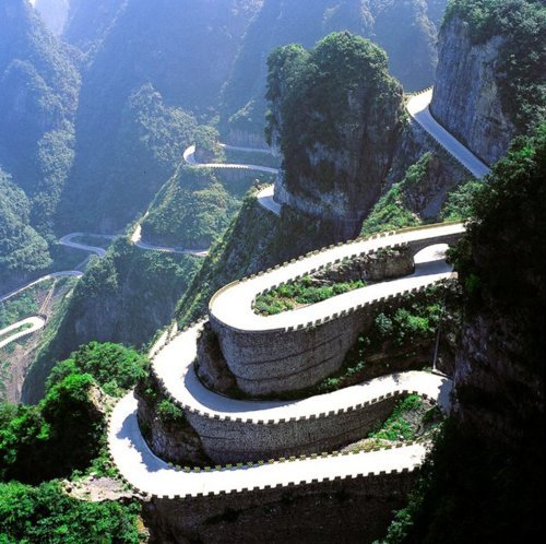 Hairpin Highway, Tianmen Mountain, China