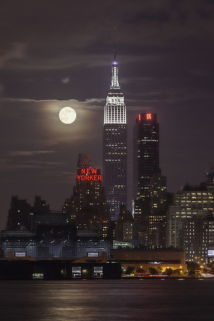 2013 Supermoon from New York City, USA