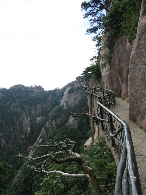 Cliffside path at Mount Sanqing in Jiangxi / China